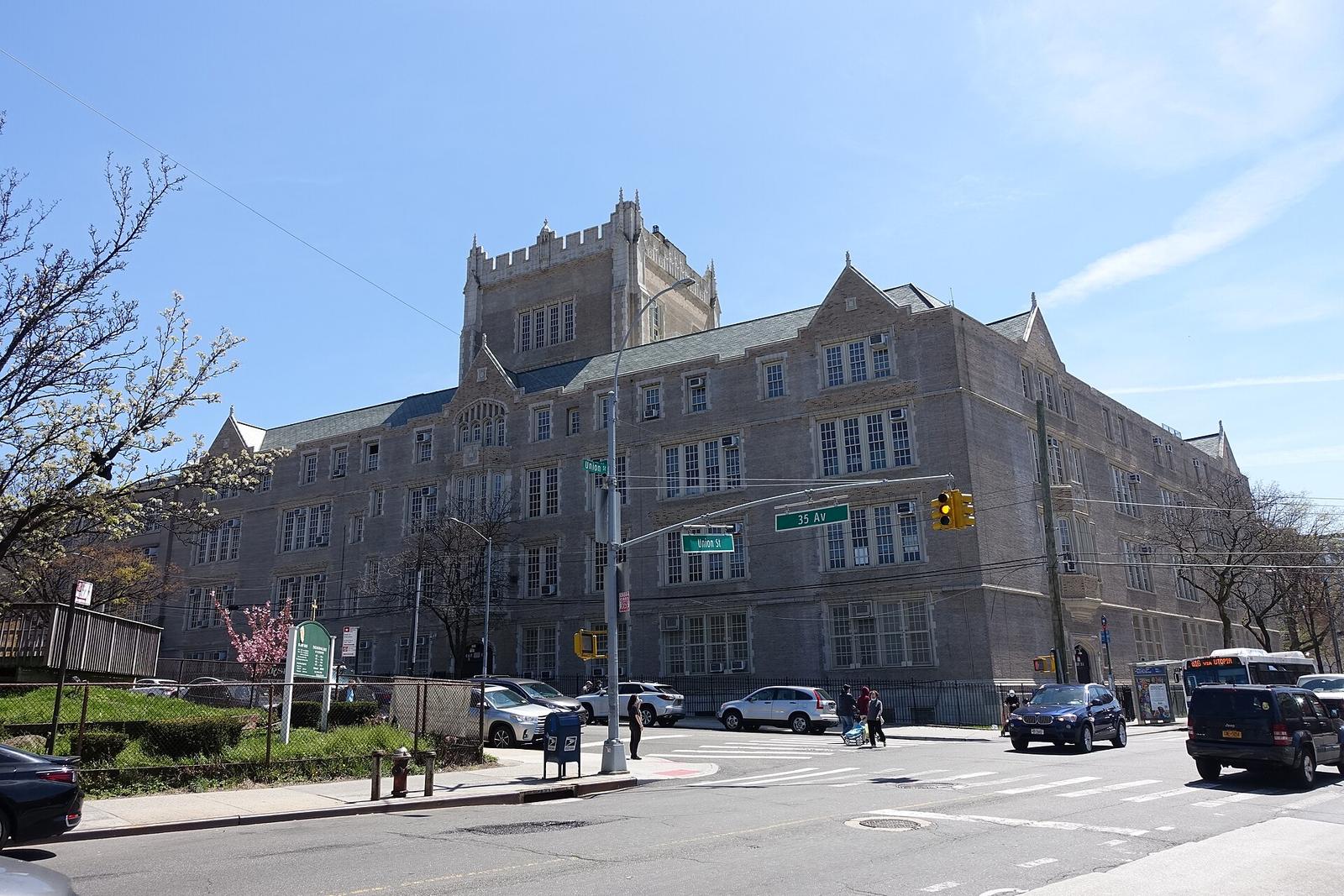 Flushing High School td (2022 04 22) 14